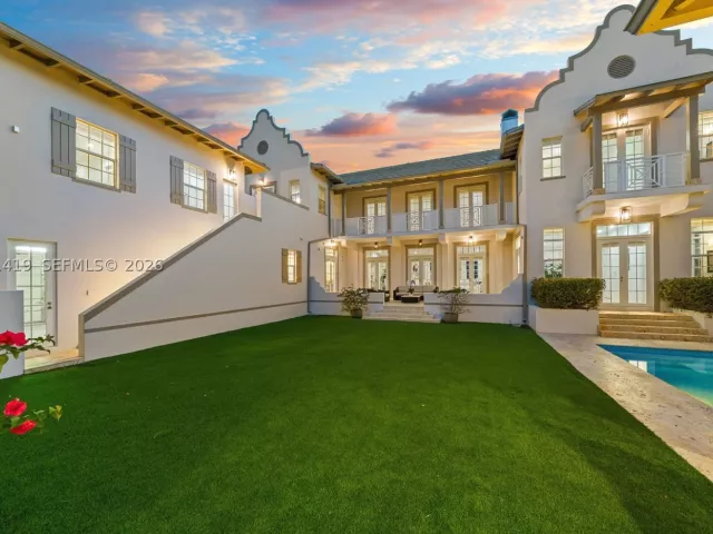 7-bedroom home for rent in Miami - 7745 SW 54th Ave - MondialRealty