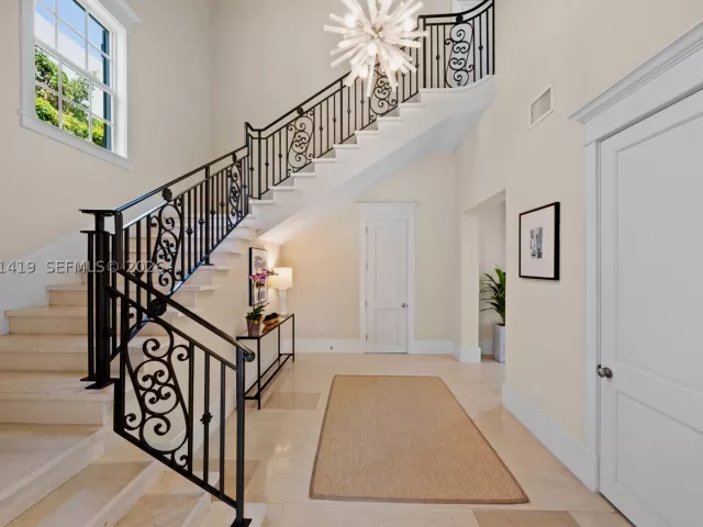 7-bedroom home for rent in Miami - 7745 SW 54th Ave - MondialRealty