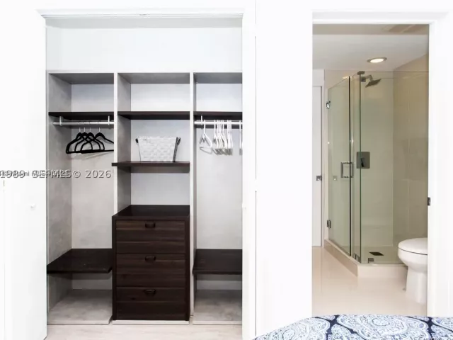 2-bedroom condo for rent in Miami - 55 SW 9th St 2903 - MondialRealty