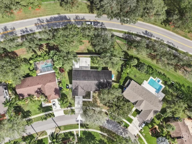 3-bedroom home for sale in Pembroke Pines - 20221 NW 8TH Street - MondialRealty
