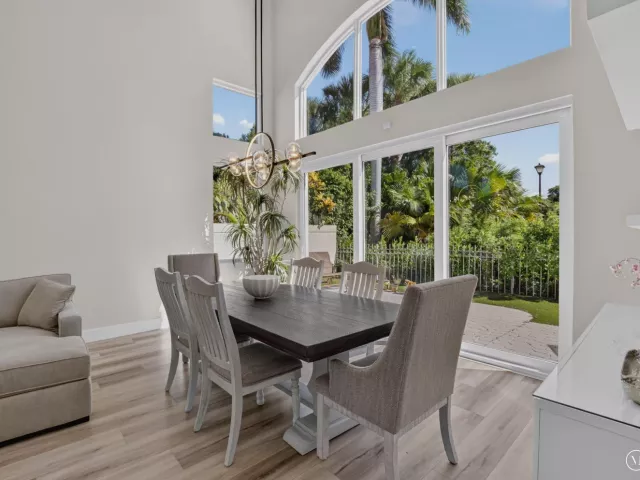 4-bedroom home for rent in Boca Raton - 5338 NW 26th Circle - MondialRealty
