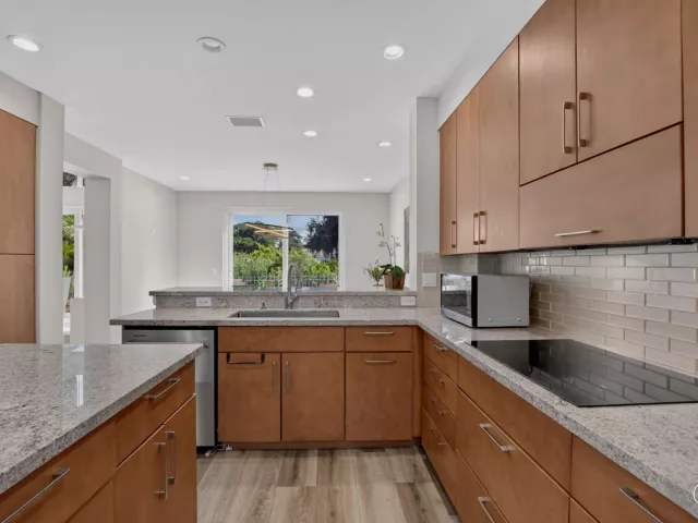 4-bedroom home for rent in Boca Raton - 5338 NW 26th Circle - MondialRealty