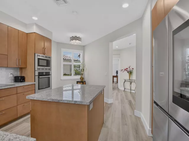 4-bedroom home for rent in Boca Raton - 5338 NW 26th Circle - MondialRealty