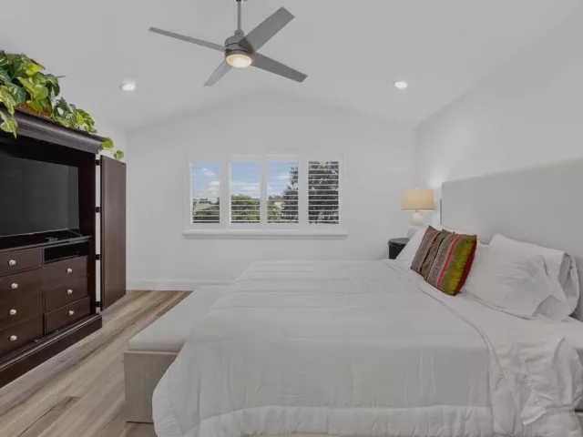 4-bedroom home for rent in Boca Raton - 5338 NW 26th Circle - MondialRealty