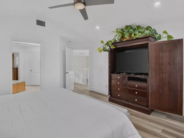 4-bedroom home for rent in Boca Raton - 5338 NW 26th Circle - MondialRealty