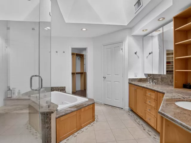 4-bedroom home for rent in Boca Raton - 5338 NW 26th Circle - MondialRealty