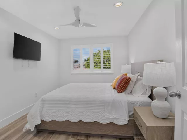 4-bedroom home for rent in Boca Raton - 5338 NW 26th Circle - MondialRealty
