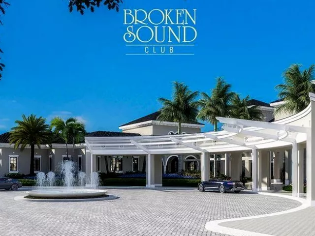 4-bedroom home for rent in Boca Raton - 5338 NW 26th Circle - MondialRealty