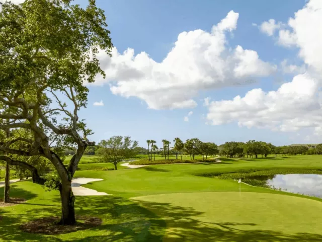4-bedroom home for rent in Boca Raton - 5338 NW 26th Circle - MondialRealty