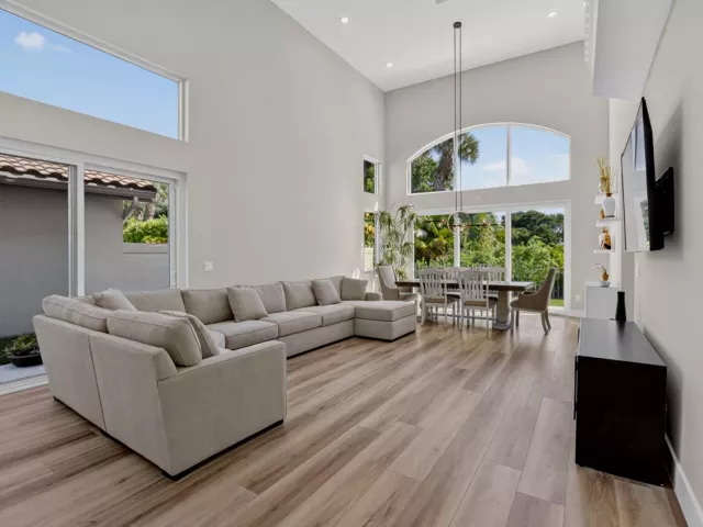 4-bedroom home for rent in Boca Raton - 5338 NW 26th Circle - MondialRealty