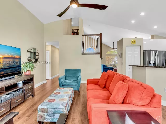 4-bedroom home for sale in Pembroke Pines - 1208 NW 144th Ter - MondialRealty