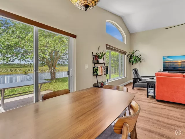4-bedroom home for sale in Pembroke Pines - 1208 NW 144th Ter - MondialRealty