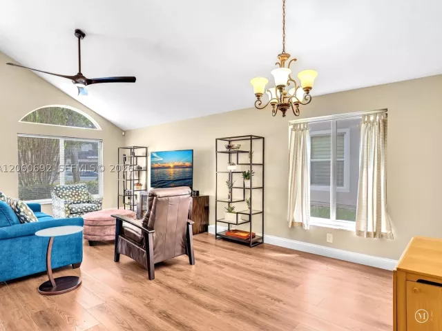 4-bedroom home for sale in Pembroke Pines - 1208 NW 144th Ter - MondialRealty