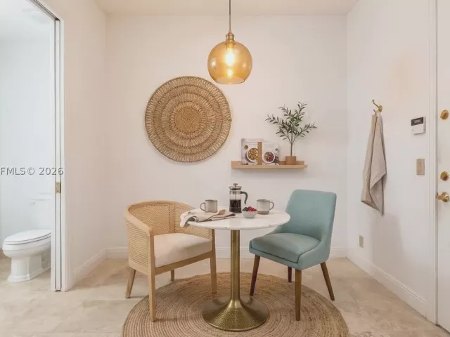 3-bedroom home for sale in Boca Raton - 425 NE 69th Cir - MondialRealty