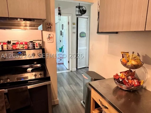 3-bedroom home for sale in Miami - 13301 NW Miami Ct - MondialRealty