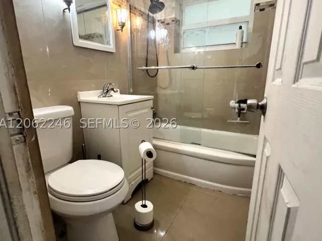 3-bedroom home for sale in Miami - 13301 NW Miami Ct - MondialRealty