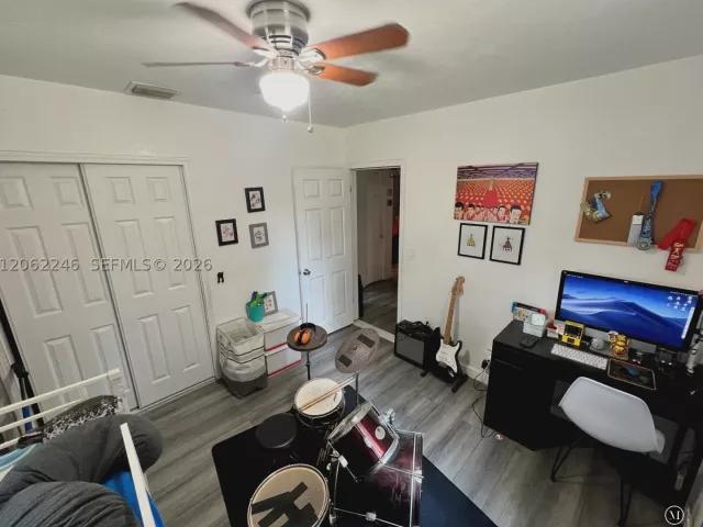 3-bedroom home for sale in Miami - 13301 NW Miami Ct - MondialRealty