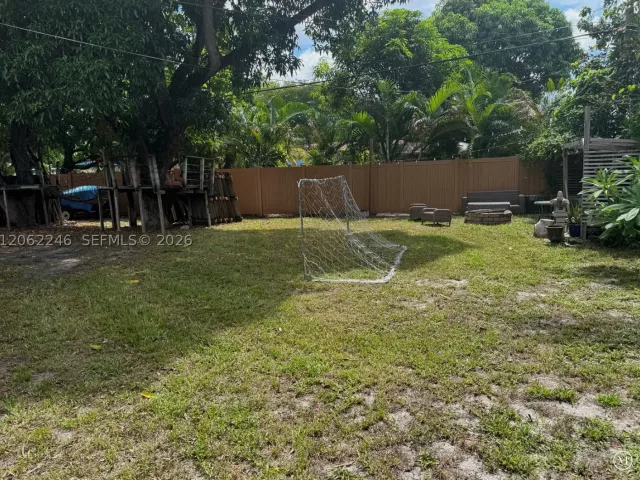 3-bedroom home for sale in Miami - 13301 NW Miami Ct - MondialRealty