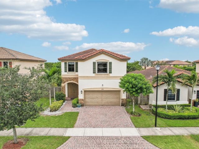 4-bedroom home for sale in Homestead - 11833 SW 240th Ter - MondialRealty