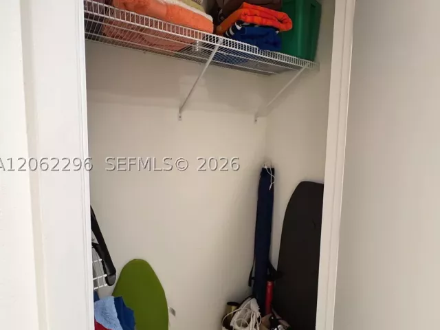 3-bedroom condo for rent in Hallandale Beach - 1850 S Ocean Dr 4203 - MondialRealty