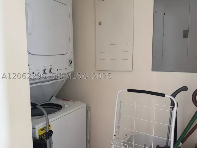 3-bedroom condo for rent in Hallandale Beach - 1850 S Ocean Dr 4203 - MondialRealty