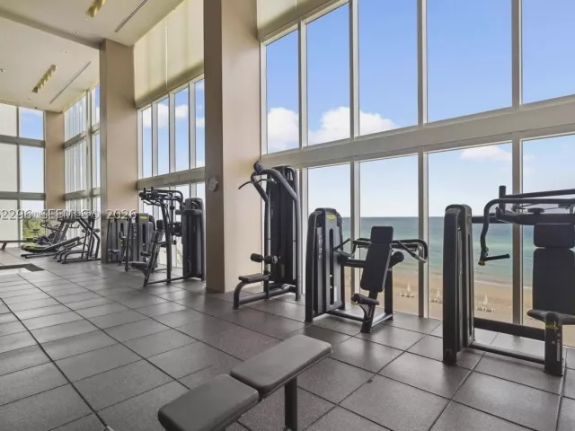 3-bedroom condo for rent in Hallandale Beach - 1850 S Ocean Dr 4203 - MondialRealty