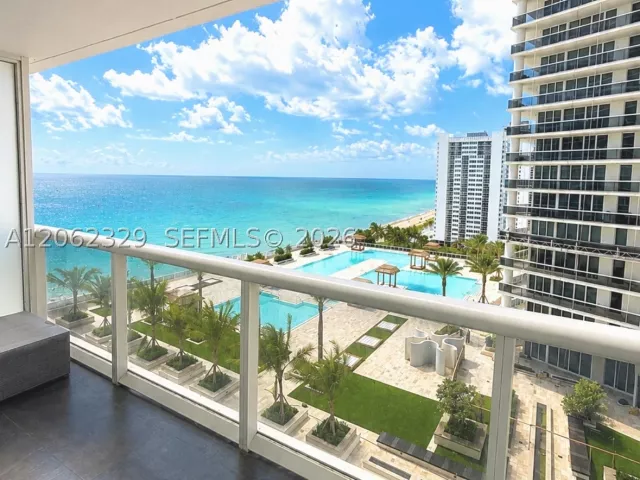 1-bedroom condo for sale in Hallandale Beach - 1830 S Ocean Dr 1405 - MondialRealty