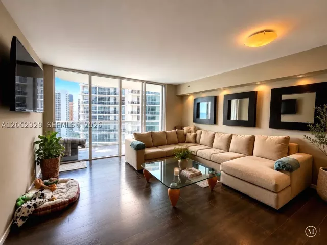 1-bedroom condo for sale in Hallandale Beach - 1830 S Ocean Dr 1405 - MondialRealty