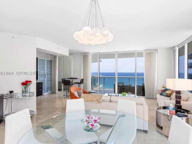 2-bedroom condo for sale in Sunny Isles Beach - 18671 Collins Ave 2903 - MondialRealty