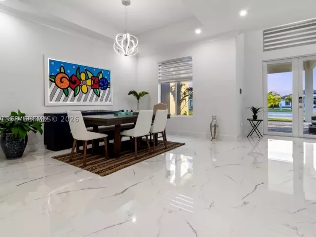 5-bedroom home for sale in Homestead - 17575 SW 280 TH ST - MondialRealty