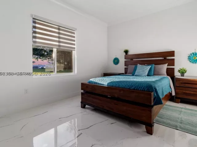 5-bedroom home for sale in Homestead - 17575 SW 280 TH ST - MondialRealty