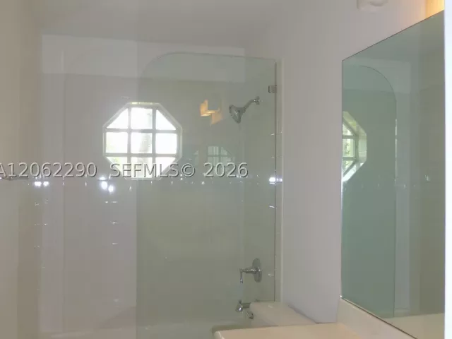 4-bedroom home for rent in Doral - 11236 NW 58th Ter - MondialRealty