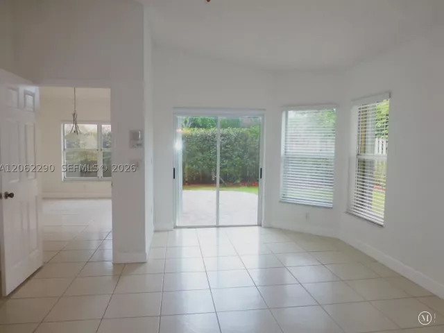 4-bedroom home for rent in Doral - 11236 NW 58th Ter - MondialRealty