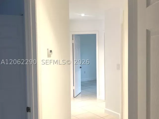 4-bedroom home for rent in Doral - 11236 NW 58th Ter - MondialRealty