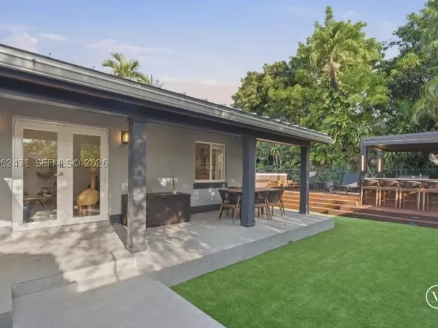 3-bedroom home for rent in Miami - 4628 SW 10th St 4628 - MondialRealty