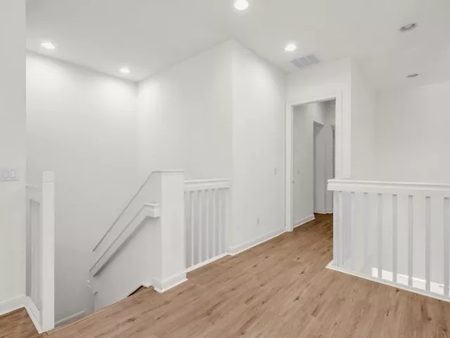 3-bedroom home for rent in West Palm Beach - 669 Pacific Grove Drive 2 - MondialRealty