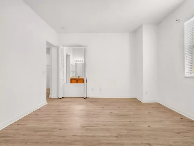3-bedroom home for rent in West Palm Beach - 669 Pacific Grove Drive 2 - MondialRealty