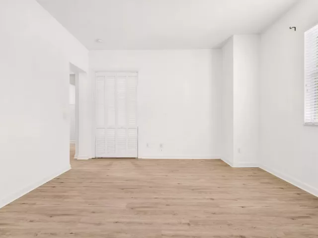 3-bedroom home for rent in West Palm Beach - 669 Pacific Grove Drive 2 - MondialRealty