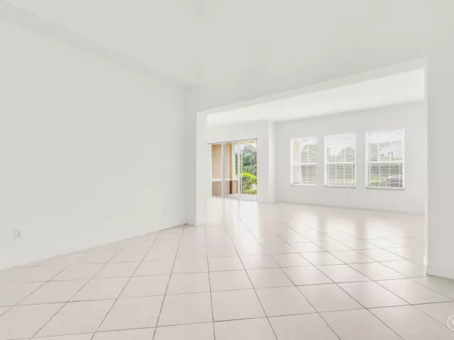 3-bedroom home for rent in West Palm Beach - 669 Pacific Grove Drive 2 - MondialRealty