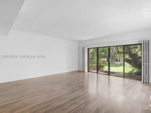 2-bedroom home for sale in Miami - 8886 SW 62nd Ter 8-A - MondialRealty