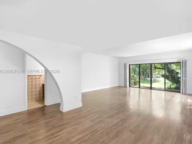 2-bedroom home for sale in Miami - 8886 SW 62nd Ter 8-A - MondialRealty