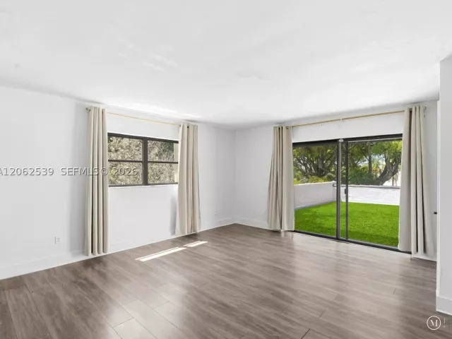 2-bedroom home for sale in Miami - 8886 SW 62nd Ter 8-A - MondialRealty
