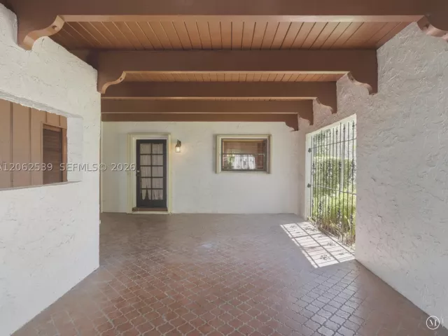 2-bedroom home for sale in Miami - 8886 SW 62nd Ter 8-A - MondialRealty