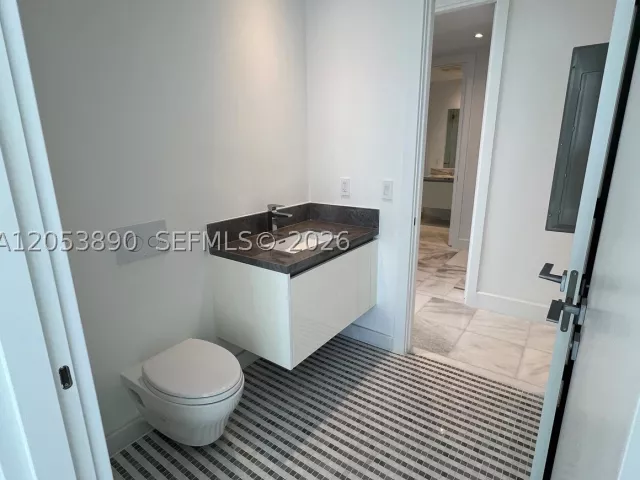 2-bedroom condo for sale in Miami - 700 NE 26th Ter 1506 - MondialRealty