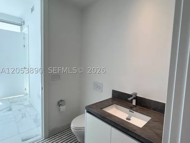 2-bedroom condo for sale in Miami - 700 NE 26th Ter 1506 - MondialRealty
