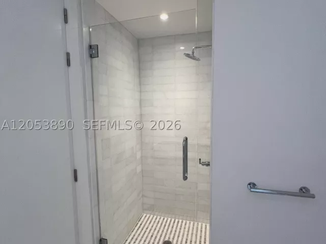 2-bedroom condo for sale in Miami - 700 NE 26th Ter 1506 - MondialRealty