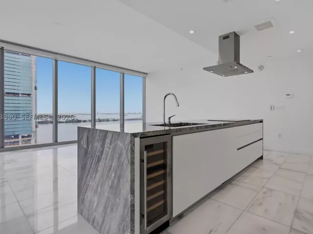 2-bedroom condo for sale in Miami - 700 NE 26th Ter 1506 - MondialRealty
