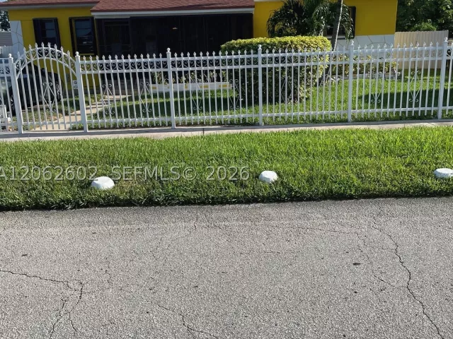 4-bedroom home for sale in Miami - 3265 NW 80th Ter - MondialRealty