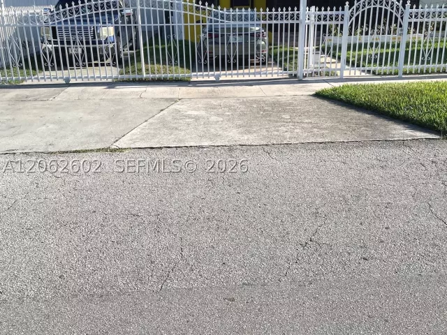 4-bedroom home for sale in Miami - 3265 NW 80th Ter - MondialRealty