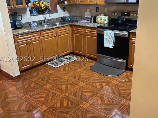 4-bedroom home for sale in Miami - 3265 NW 80th Ter - MondialRealty